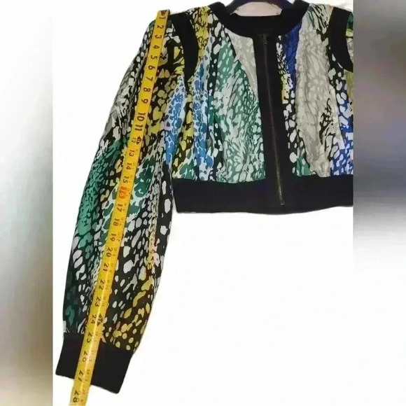 Colorful Cropped Jacket by BCBG MaxAzria - Picture 5 of 10